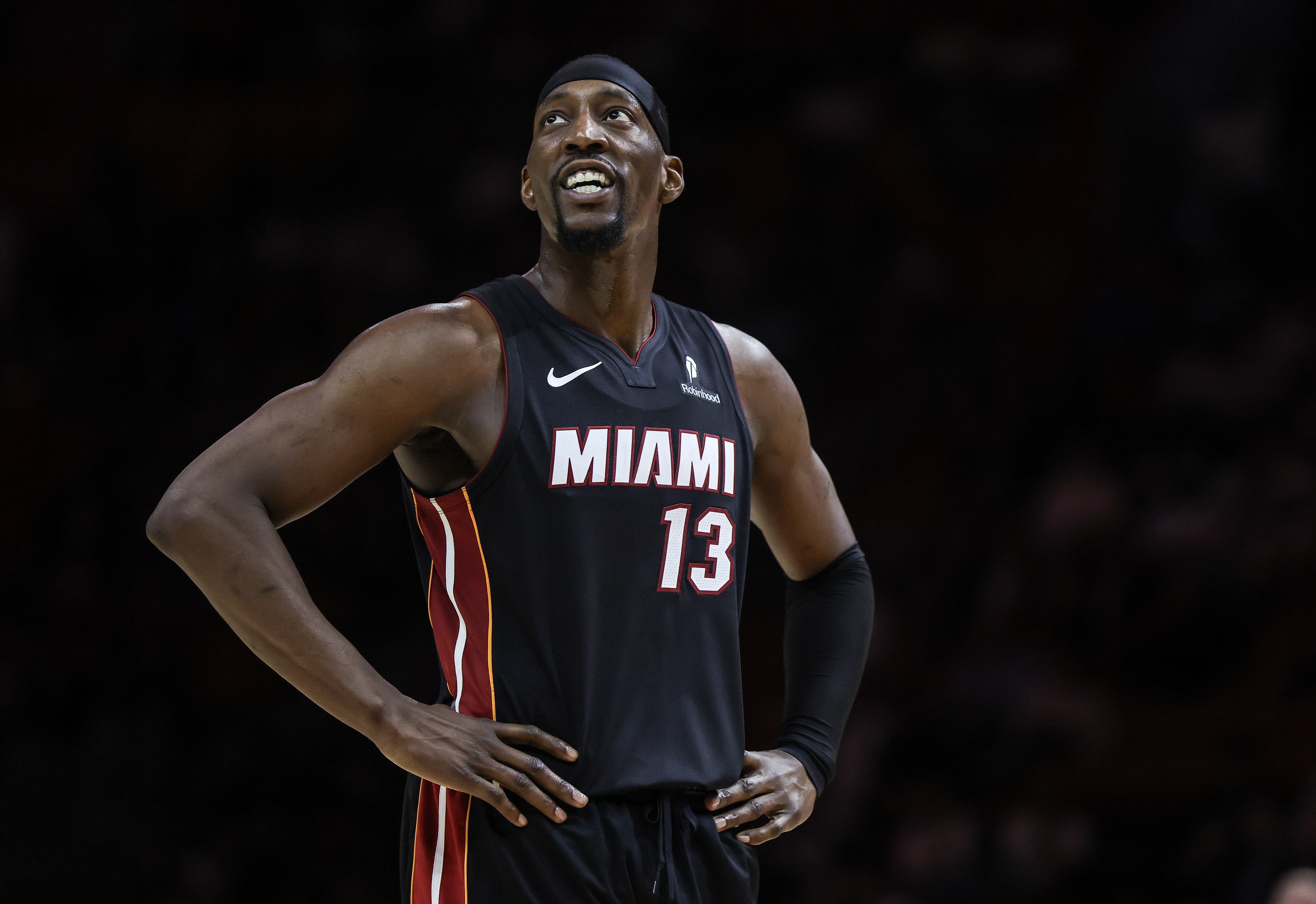 足球即时比分-人们想让你道歉？阿德巴约：因为他们认为我不是得分手&amp;罚球太多